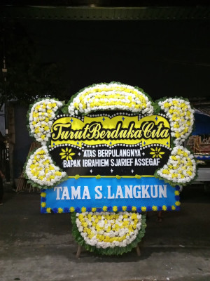 Papan Bunga Duka di Padaasih
